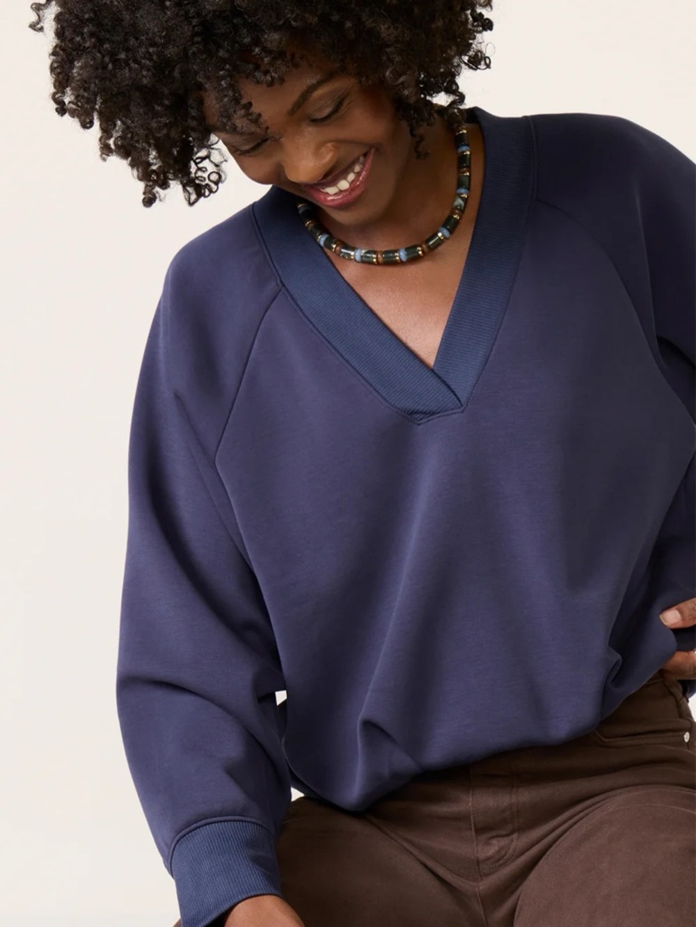 EVEREVE Maddox Sweatshirt in Navy ~ Size Small - Picture 3 of 7